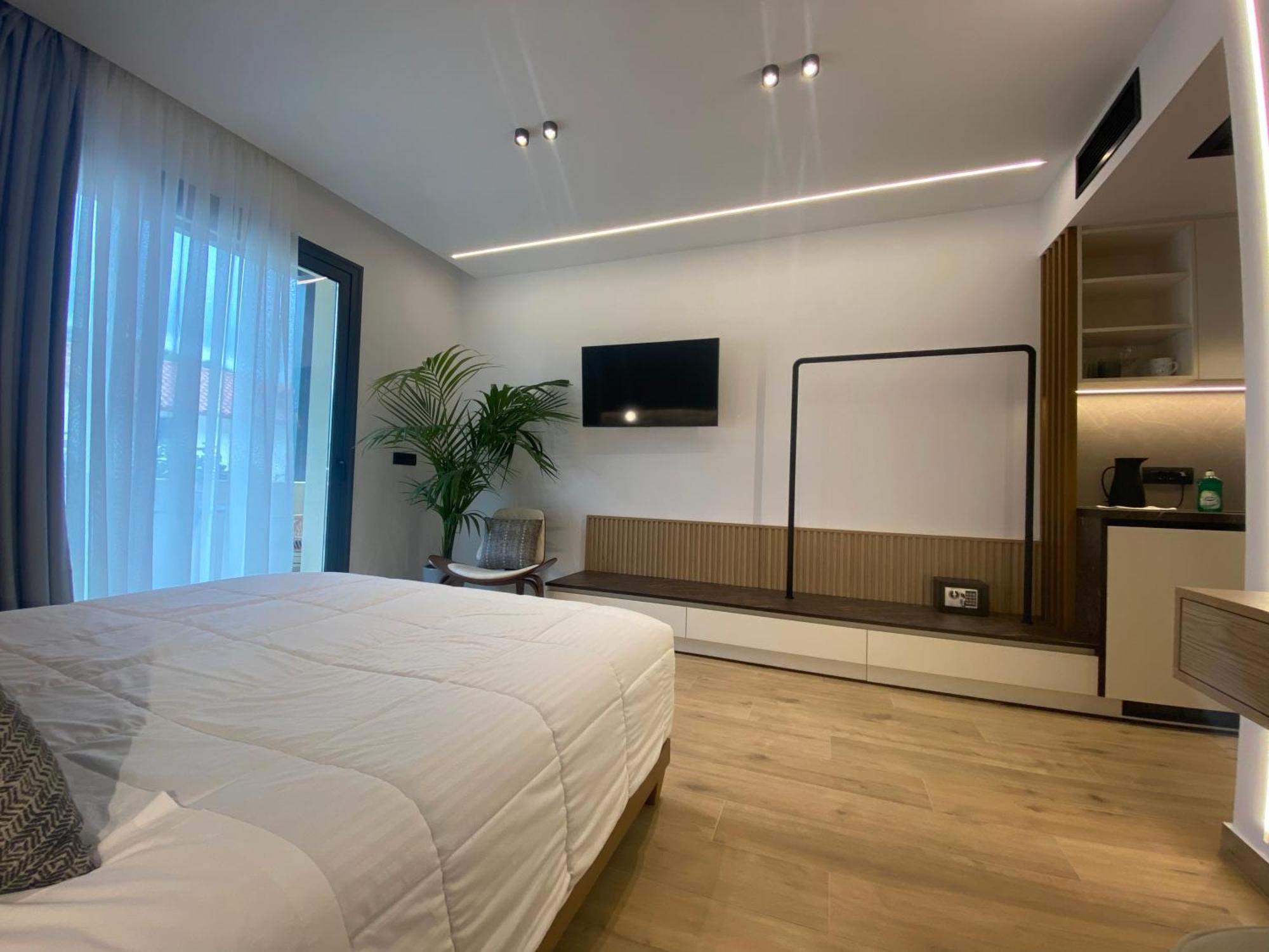 Tramonto Maisonettes & Suites Parga Exterior foto