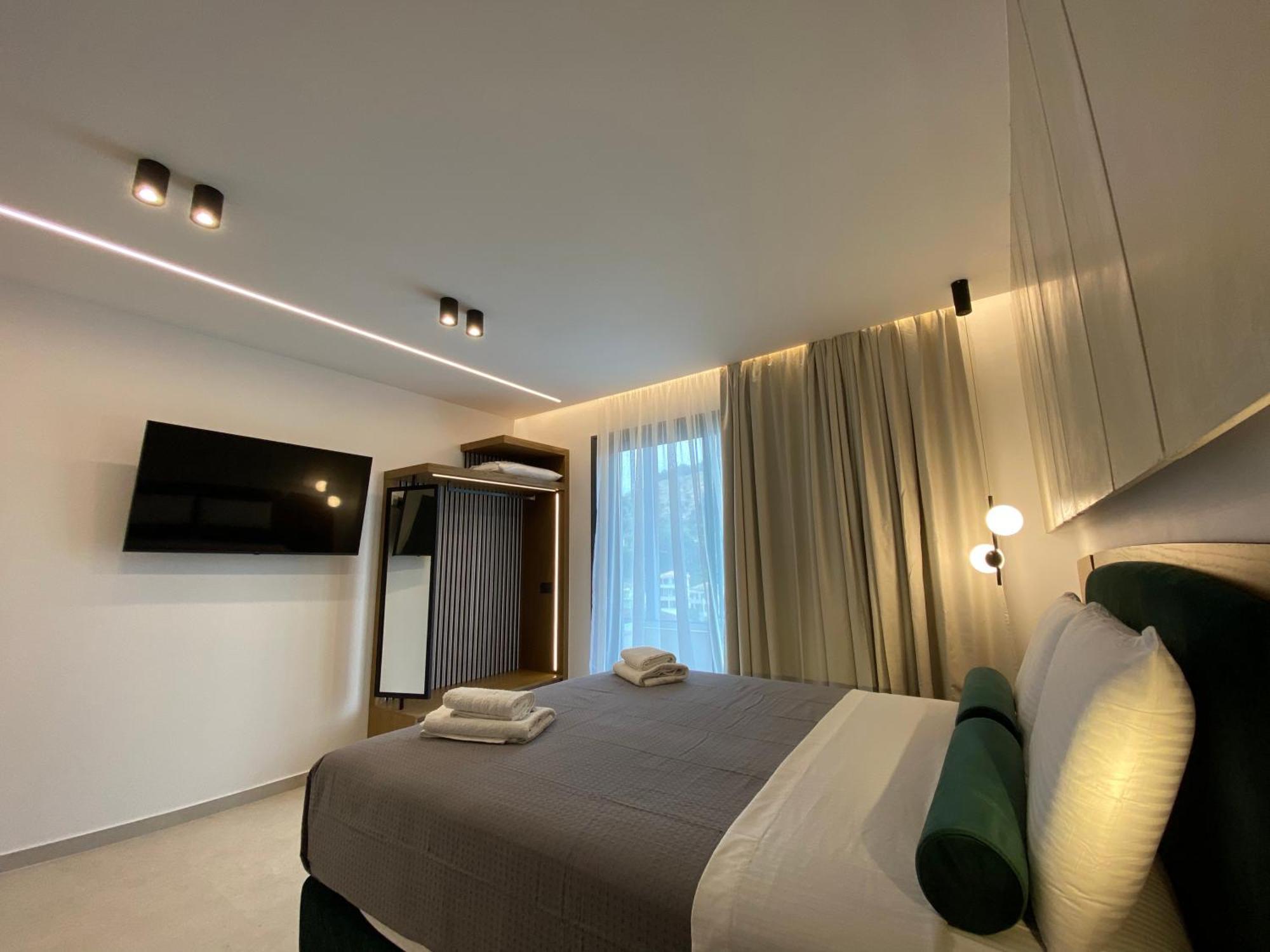 Tramonto Maisonettes & Suites Parga Exterior foto