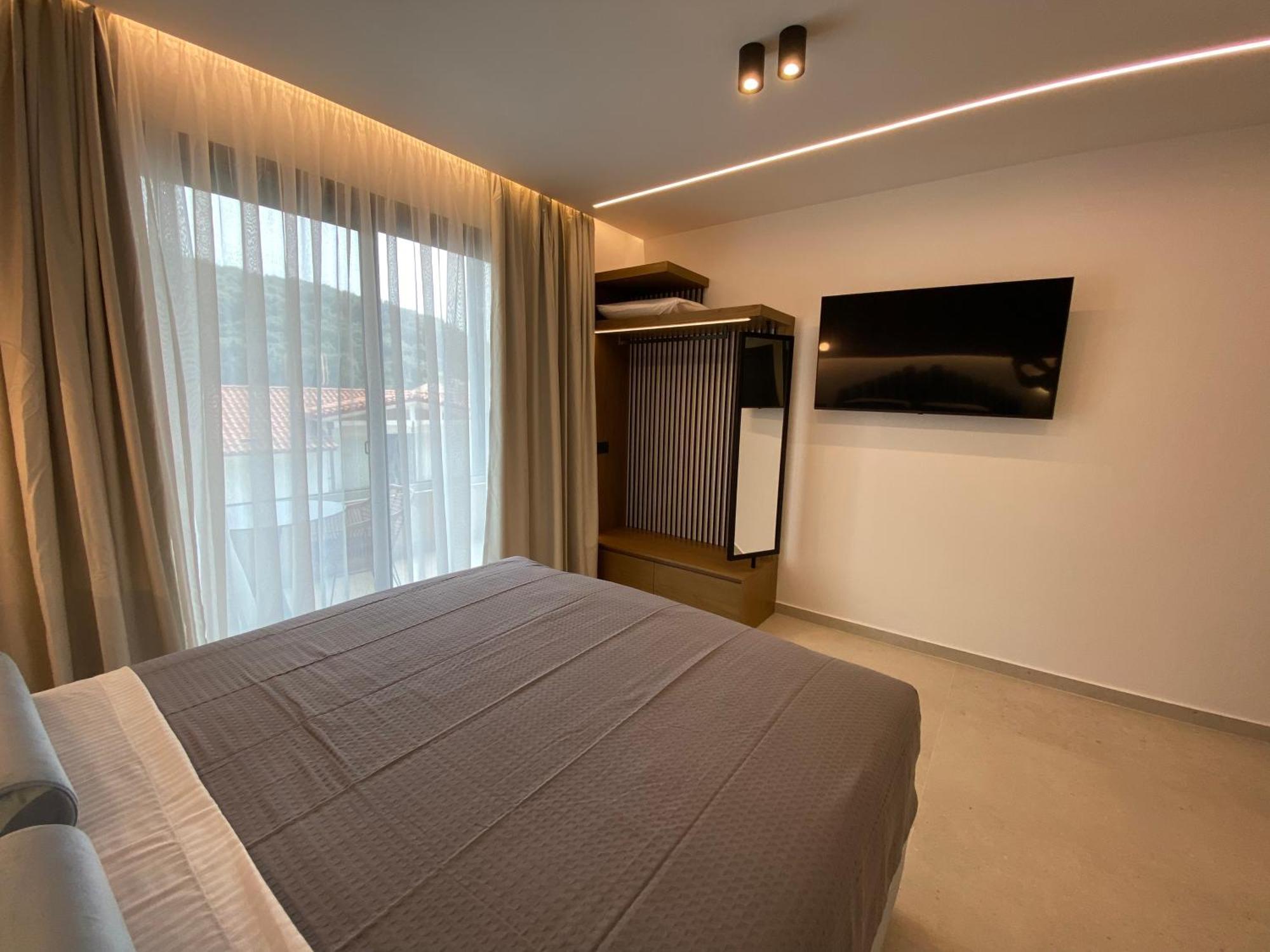 Tramonto Maisonettes & Suites Parga Exterior foto